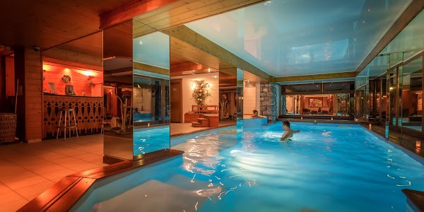 Restaurant Hôtel & Spa Le Dahu – Hôtel de famille depuis 1955 à Morzine, France