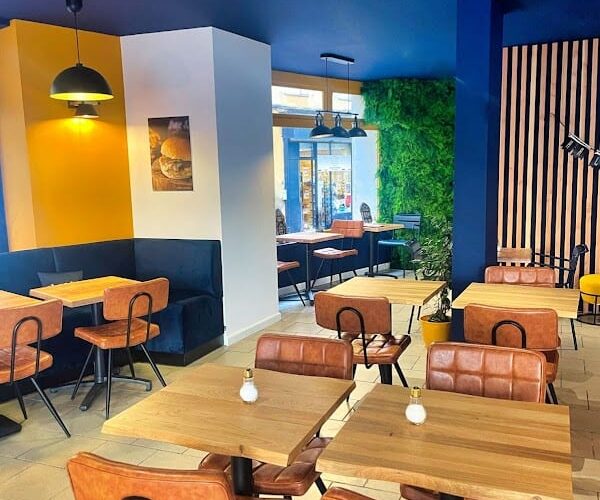 HUG AND JO restaurant à Brignoles, France