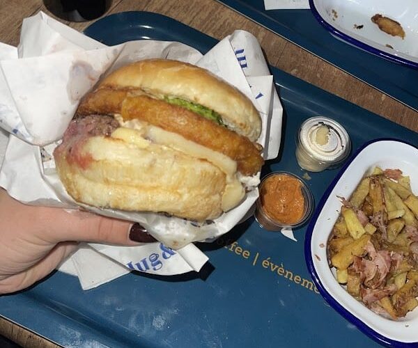 HUG AND JO restaurant à Brignoles, France