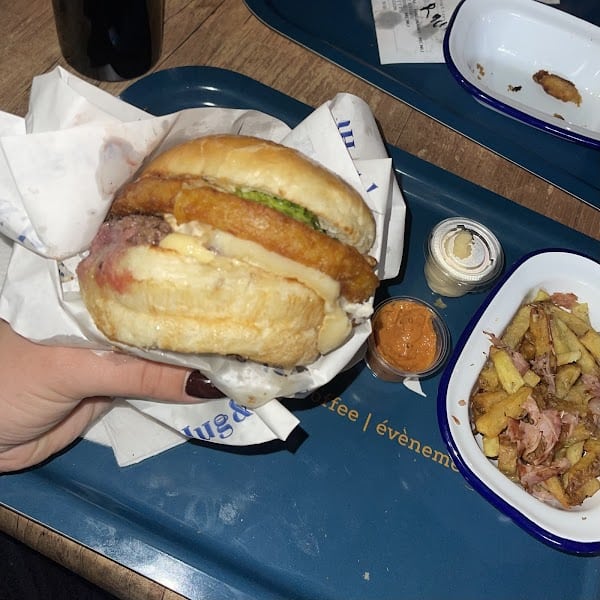 HUG AND JO restaurant à Brignoles, France