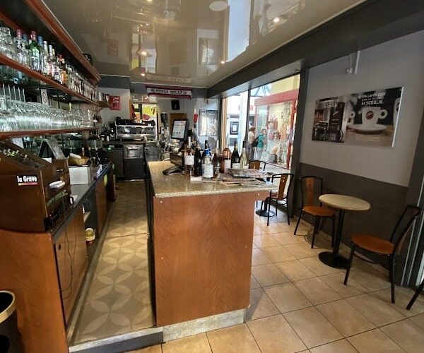 Il Cappuccino bar restaurant à Briançon, France