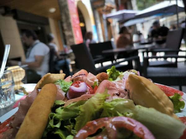Il Cappuccino bar restaurant à Briançon, France
