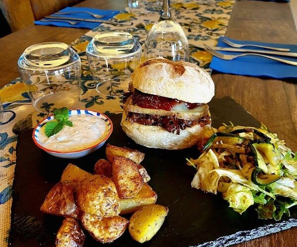 Restaurant Il castello à Château-Arnoux-Saint-Auban, France