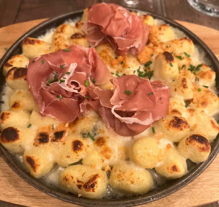 Gnocchis gratinés aux 4 fromages – Laurina – France – Thionville Gnocchis gratinés aux 4 fromages – Laurina – France – Thionville