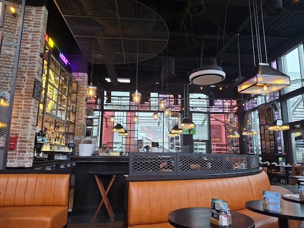 Restaurant Indiana Café – Carré de Soie à Vaulx-en-Velin, France