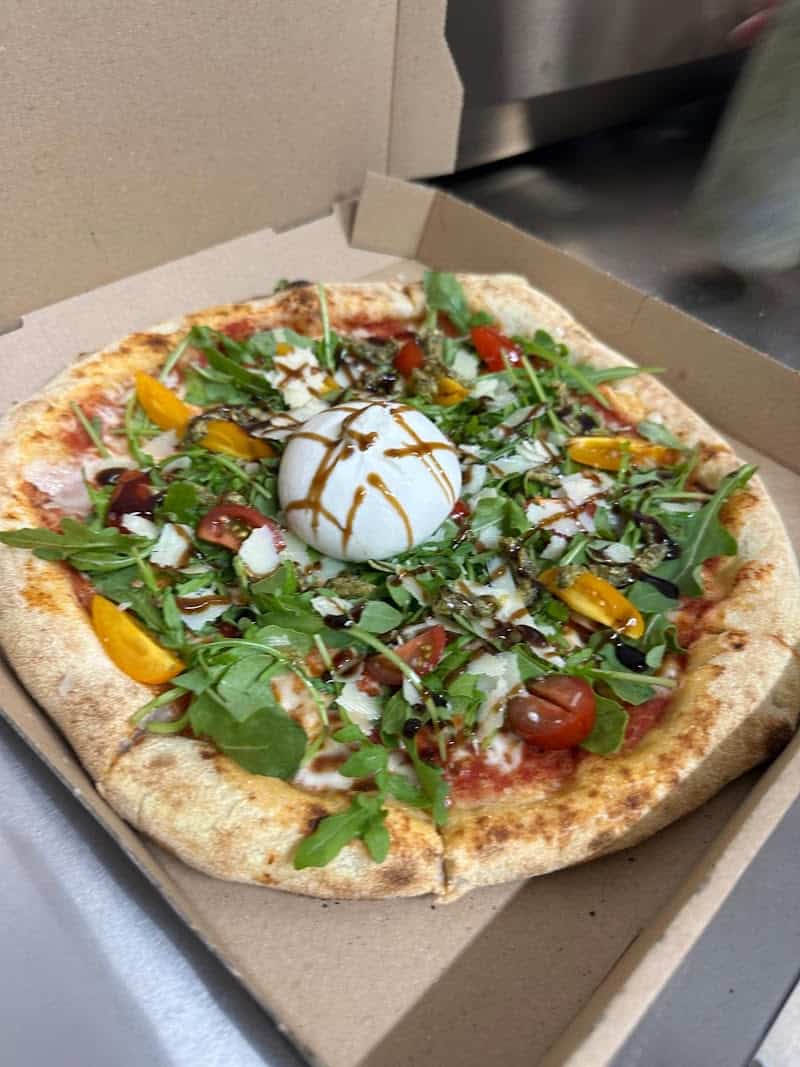 Restaurant ITALIO Amboise – Pizzas au Feu de Bois à Amboise, France