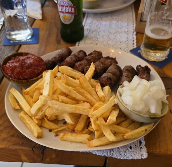 Restaurant Ivica – Grillen wie in Kroatien à Saarbrücken (Sarrebruck), Allemagne