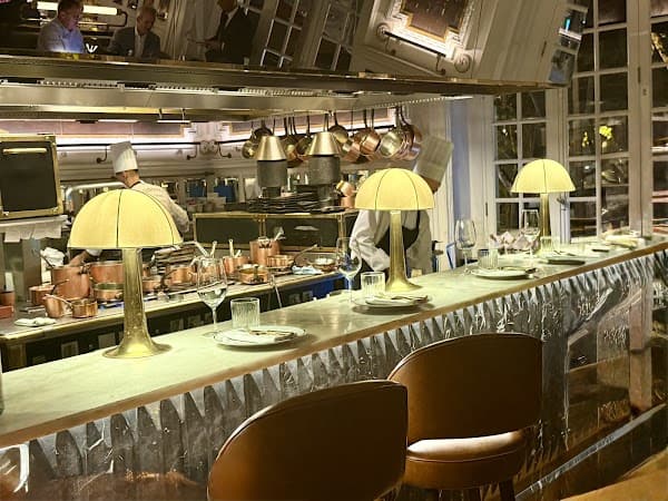 Restaurant JNcQUOI Avenida à Lisboa, Portugal