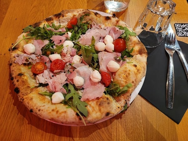 Restaurant Jojo – Pizza feu de bois Lyon 6 à Lyon, France