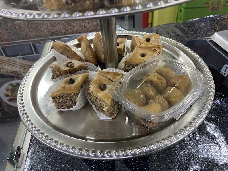 Restaurant Jwajem El Medina – Le paradis du Fruit à Aubervilliers, France