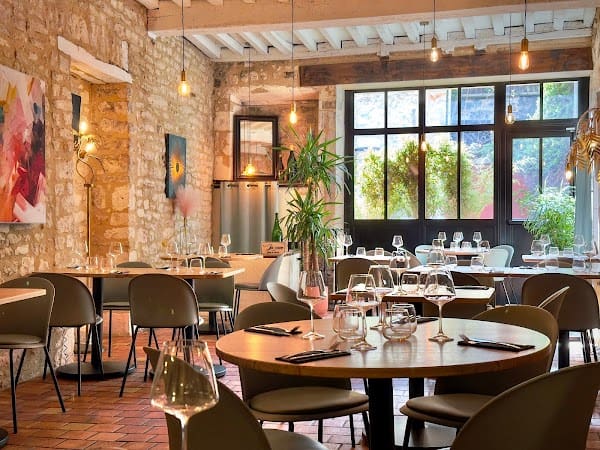 Kimm & Ridge. | Restaurant à Chablis, France