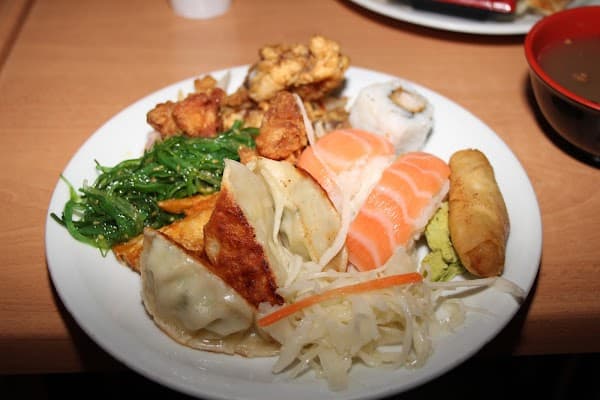 Restaurant Kyoto BONHEUR 94310 à Orly, France