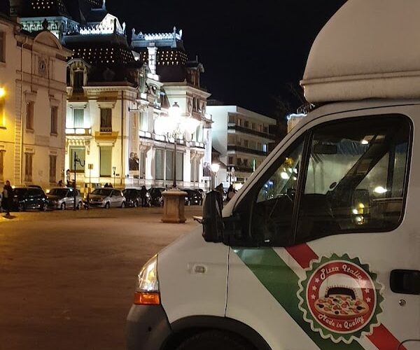 Restaurant L Ambroise Pizza à Lyon, France