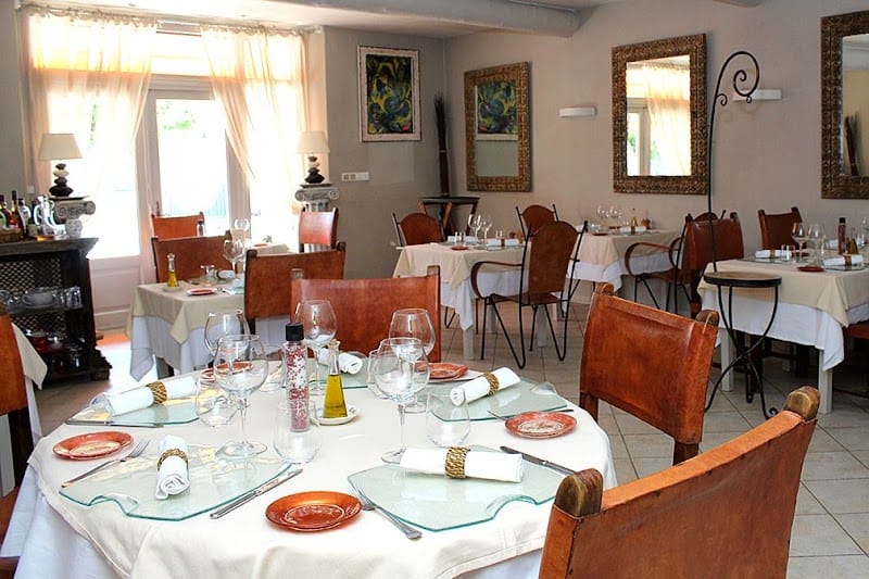 Restaurant L’ Auberge de Cheval Blanc à Cheval-Blanc, France