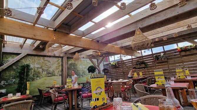 L’ Authentique – Pizzeria & Restaurant (by Les Camions Jaunes) à Pierre-Châtel, France