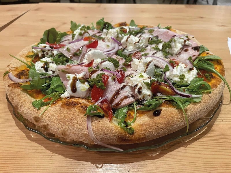 L’ Authentique – Pizzeria & Restaurant (by Les Camions Jaunes) à Pierre-Châtel, France