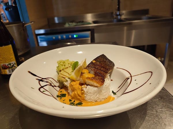 Restaurant L échappée Mel à Vauhallan, France