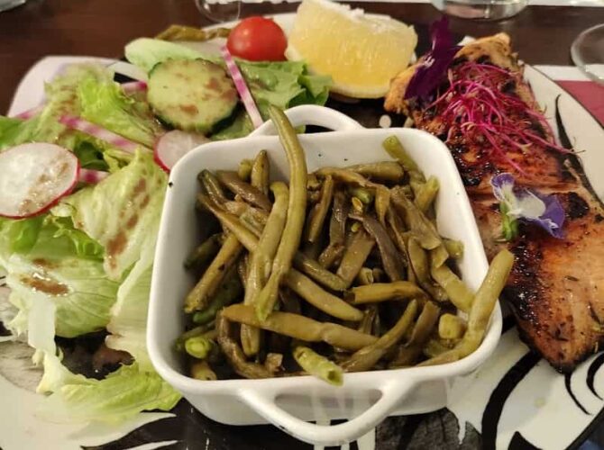 Restaurant L L’HEXAGONE à Marignier, France