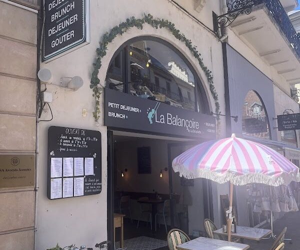 Restaurant La Balançoire by La Bicyclette Rose à Aix-les-Bains, France