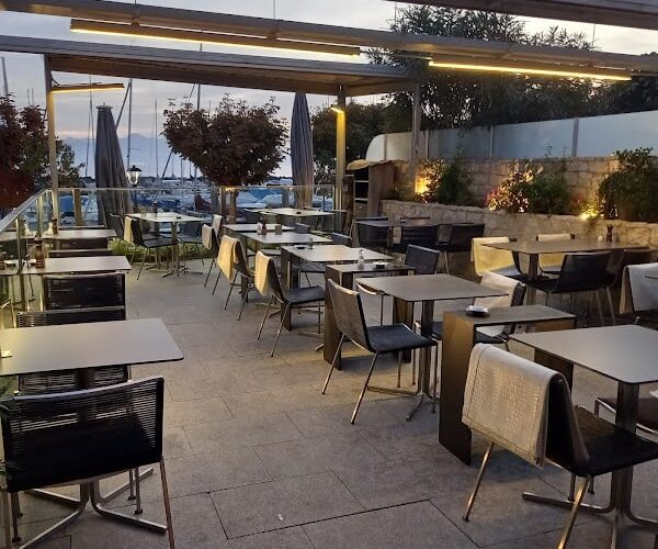 Restaurant La Barca à Lutry, Suisse