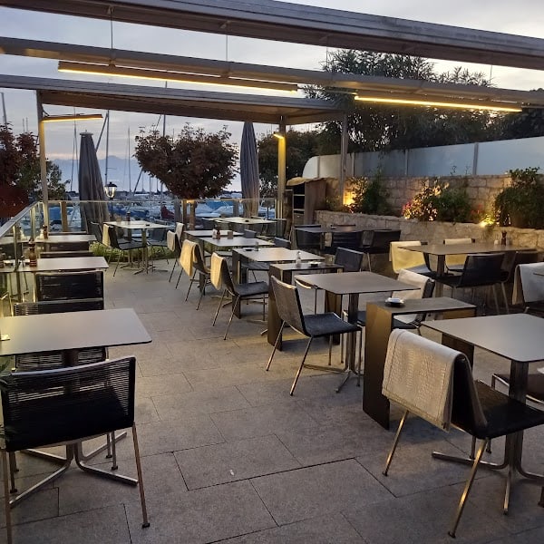 Restaurant La Barca à Lutry, Suisse