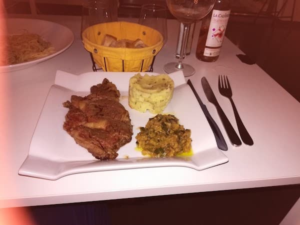 Restaurant La Bastide De Port De L Alon à Saint-Cyr-sur-Mer, France