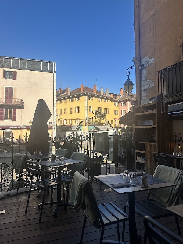 Restaurant La Bastille à Raoul à Annecy, France