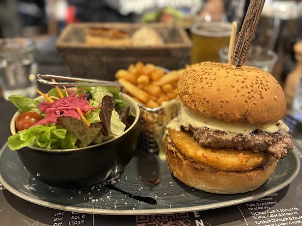 Restaurant La Bastille à Raoul à Annecy, France