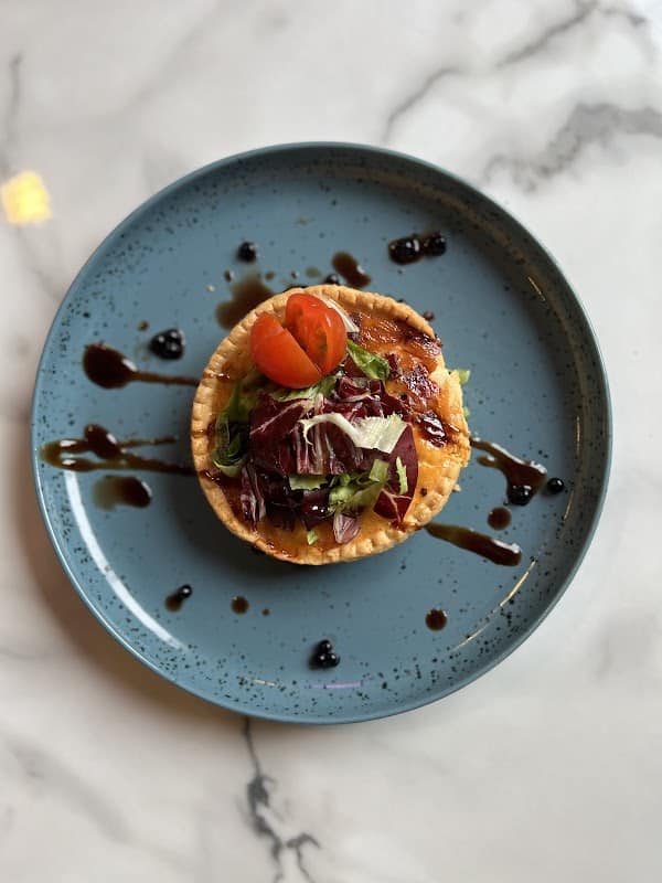 La Blanche Restaurant Bar Tabac à Bègles, France