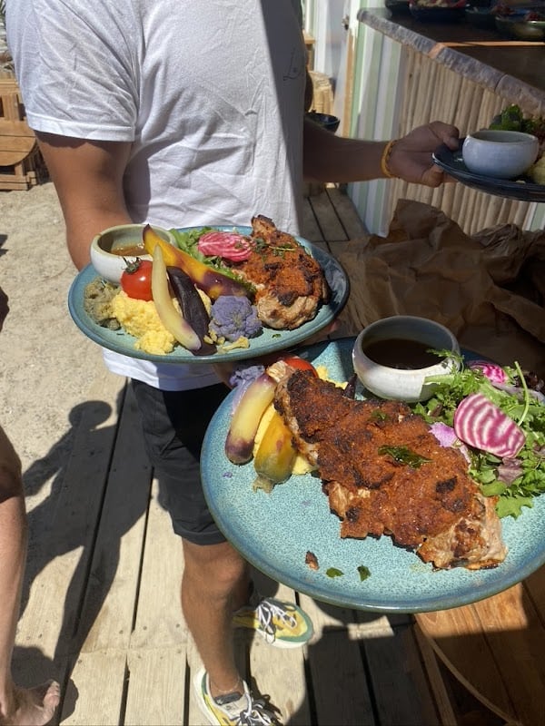 Restaurant LA BOHO beach à Saint-Cyr-sur-Mer, France