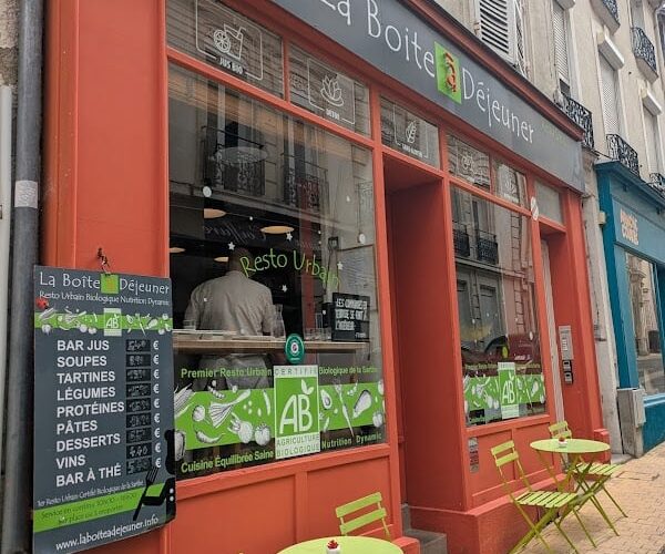 Restaurant La Boite à Déjeuner à Le Mans, France