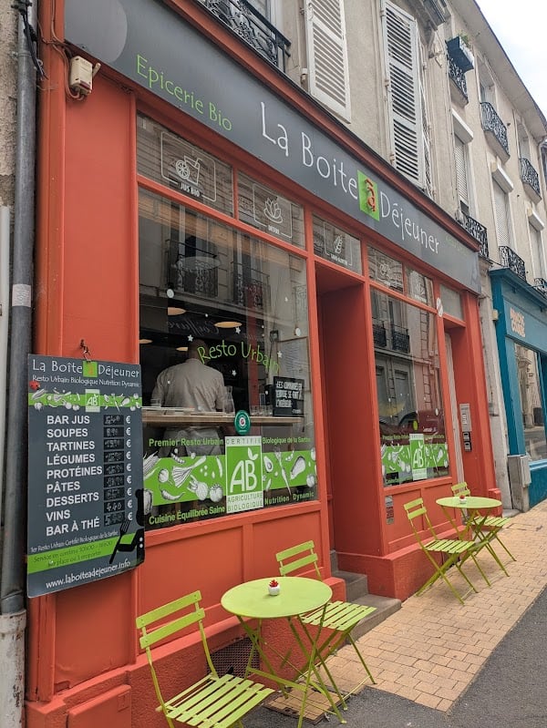 Restaurant La Boite à Déjeuner à Le Mans, France