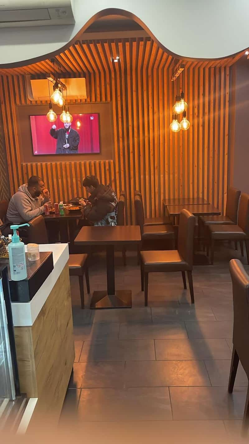 Restaurant La Bonne Braise à Champigny-sur-Marne, France