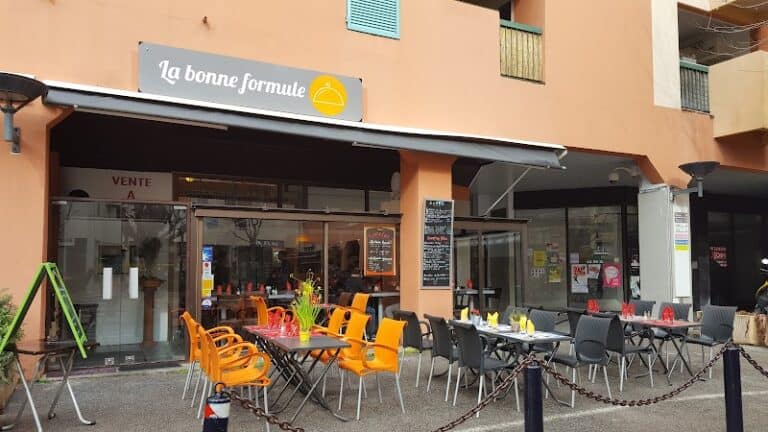 Restaurant La Bonne Formule à Valbonne, France — photo 1