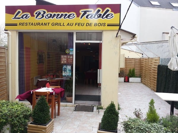 Restaurant La Bonne Table à Juvisy-sur-Orge, France