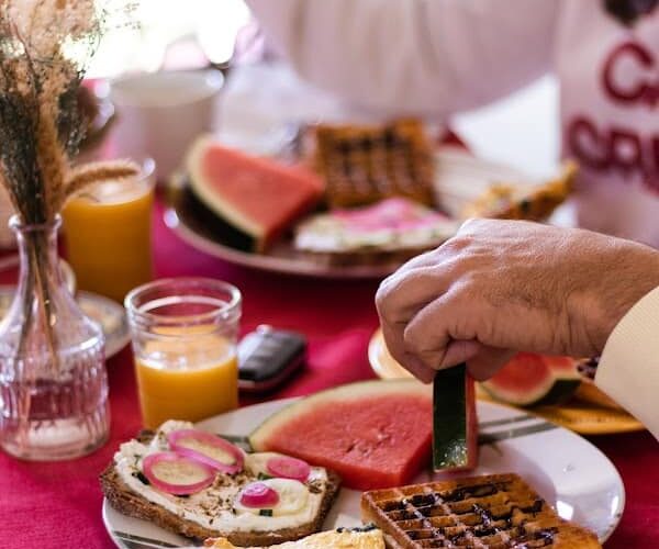 Restaurant La Boucle – Recyclerie, Café-cantine, Ateliers et Espace réparation à Bègles, France