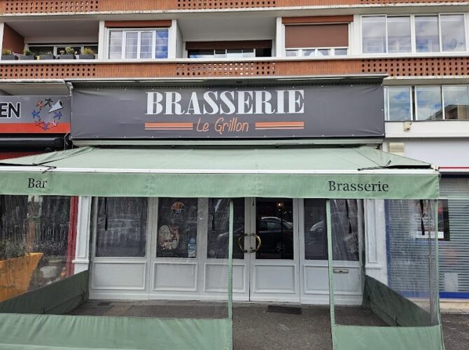 Restaurant La brasserie du grillon à Lisieux, France