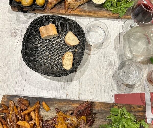 Restaurant LA BROCHE DE L’OSTAL à Bordeaux, France