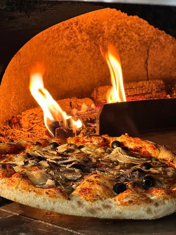 Restaurant La Burrata Pizza Vénissieux à Vénissieux, France