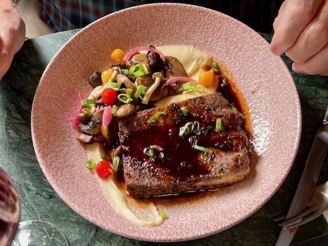 Restaurant La Cabane de La Terrasse de l’Étang à Meudon, France
