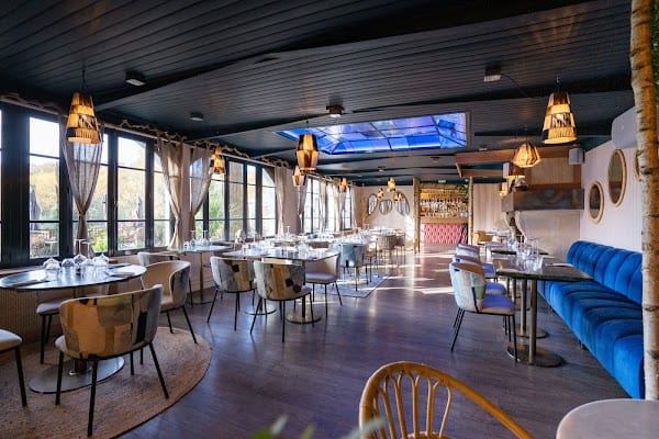 Restaurant La Cabane de La Terrasse de l’Étang à Meudon, France