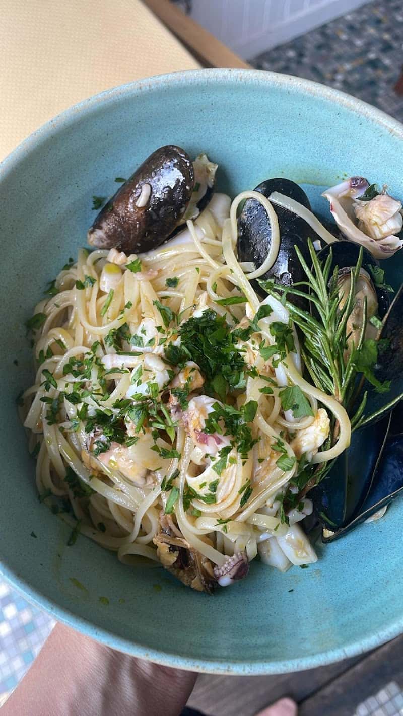 Restaurant La Cambuse ”Chez Carlotta” à Dieppe, France