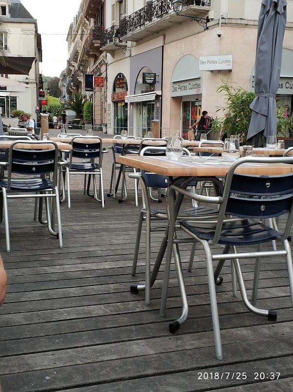 Restaurant La Cantine à papa à Aix-les-Bains, France