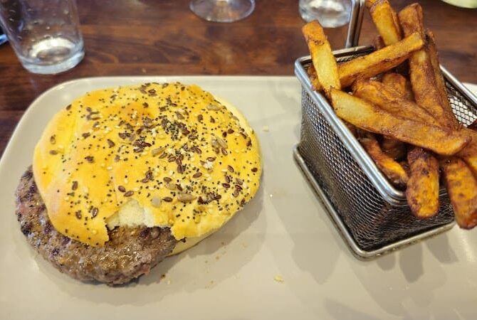 Restaurant La Cantine des tontons à La Mure, France