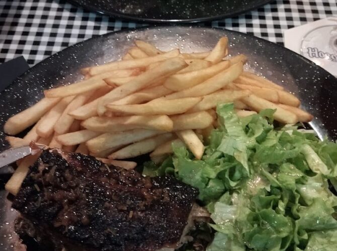 Restaurant La Cantine à Le Verdon-sur-Mer, France