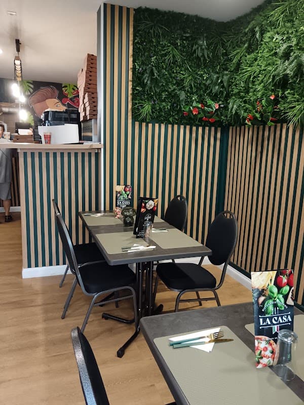 Restaurant LA CASA : Pizzeria & Sandwich à Saint-Nazaire, France