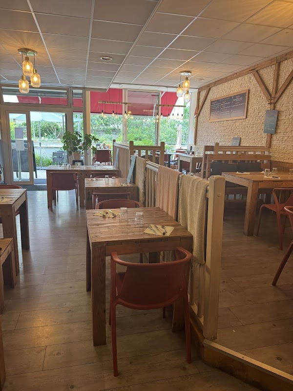 Restaurant La Cave À Manger – La Roche-sur-Yon à La Roche-sur-Yon, France