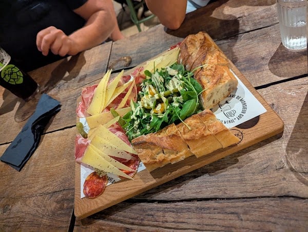 Restaurant La Cave de Monsieur Guy / La Grange de Monsieur Guy à Boulogne-sur-Mer, France
