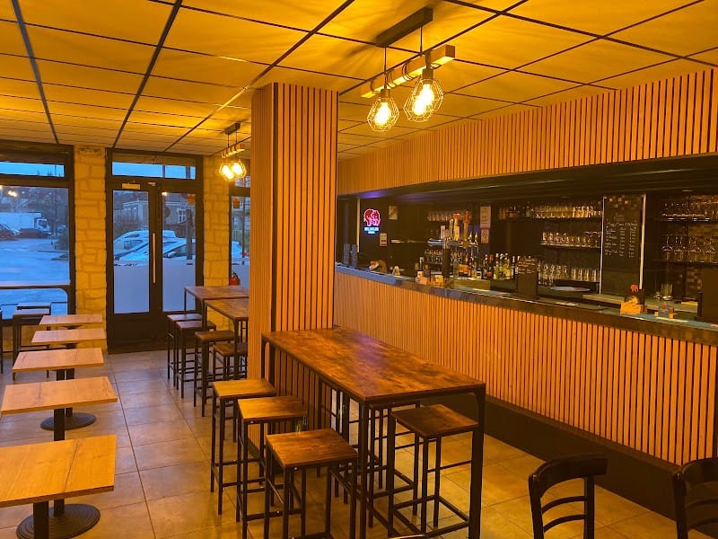 Restaurant La Chose Bar à Corbeil-Essonnes, France