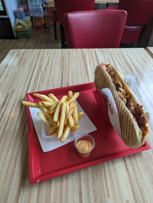 Restaurant La corne d’or kebab à Aubenas, France